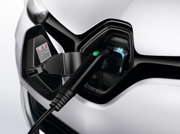 renault-zoe-18_carga02