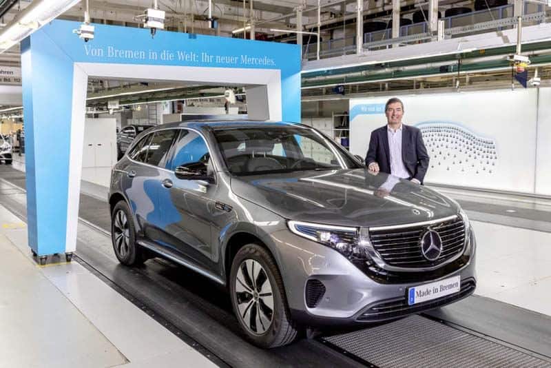 Mercedes-Benz-EQC_tunel-producción-lateral