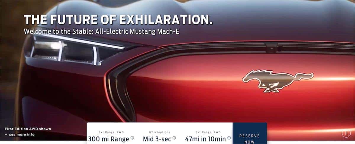 Detalle del morro del Ford Mustang Mach E