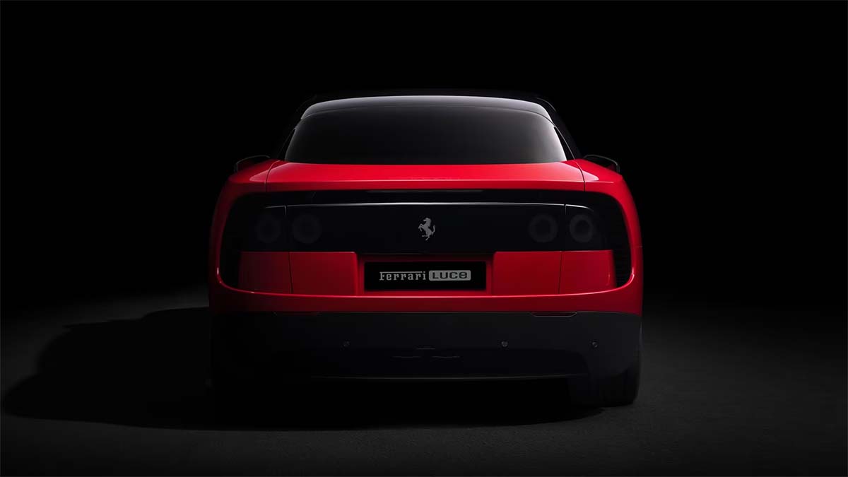 Ferrari Luce vista trasera