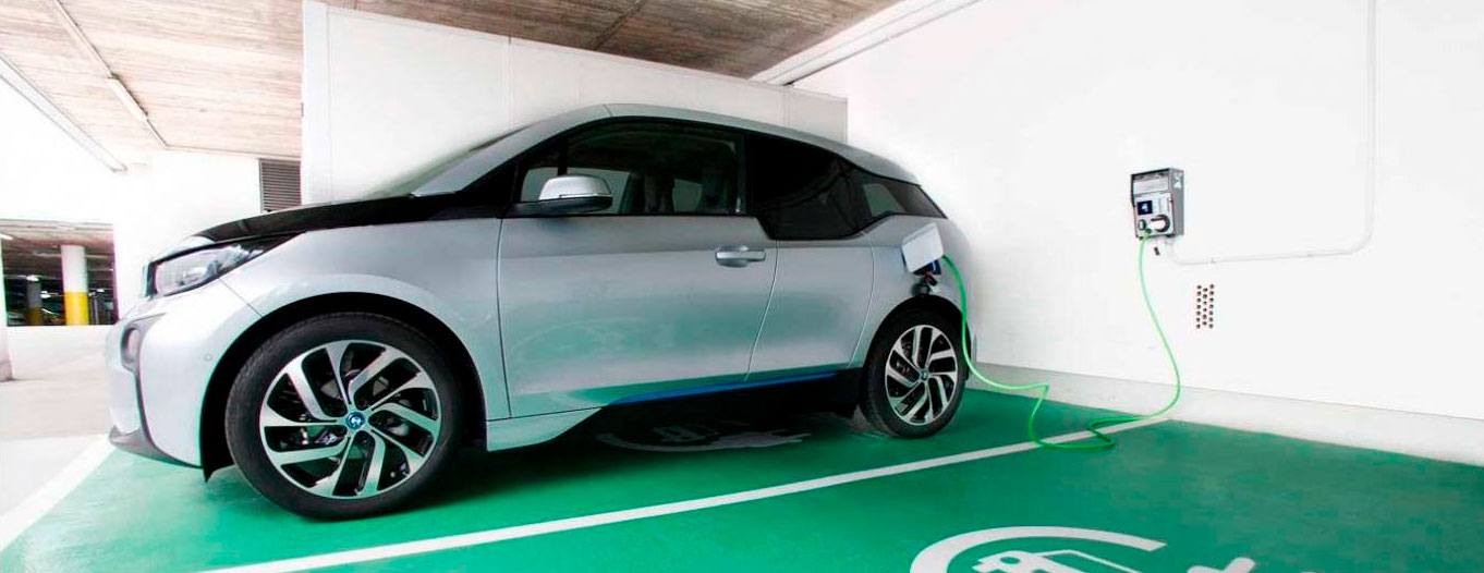 Punto de carga instalado en una plaza de garaje alquilada